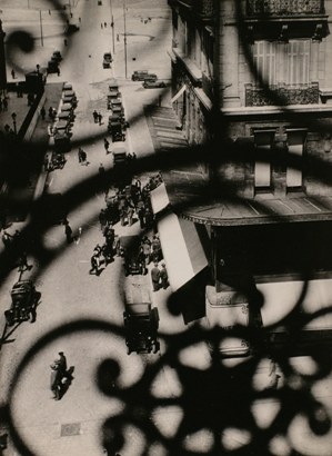 《フカン（街）》1929年  東京都写真美術館 Ⓒ Hattula Moholy-Nagy